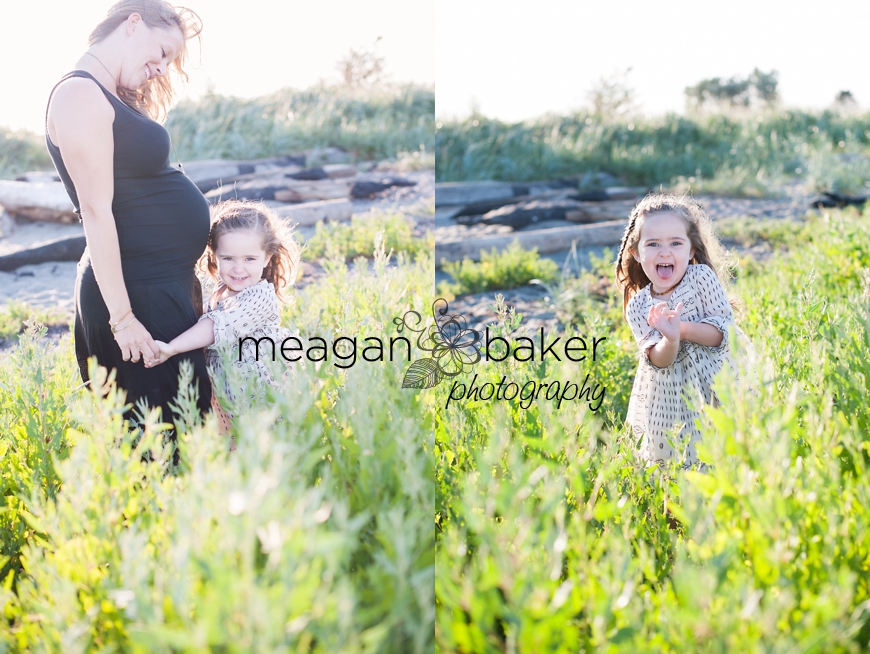 maternity photos, baby belly, pregnant photos, photos with baby belly and sister, vancouver family photographer,_0006
