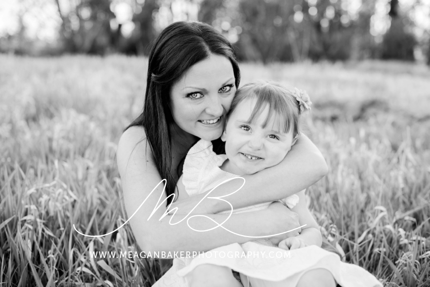 vancouver family photographer, family photos, best family photographer, langley family photos, grassy fields, campbell valley park_0008